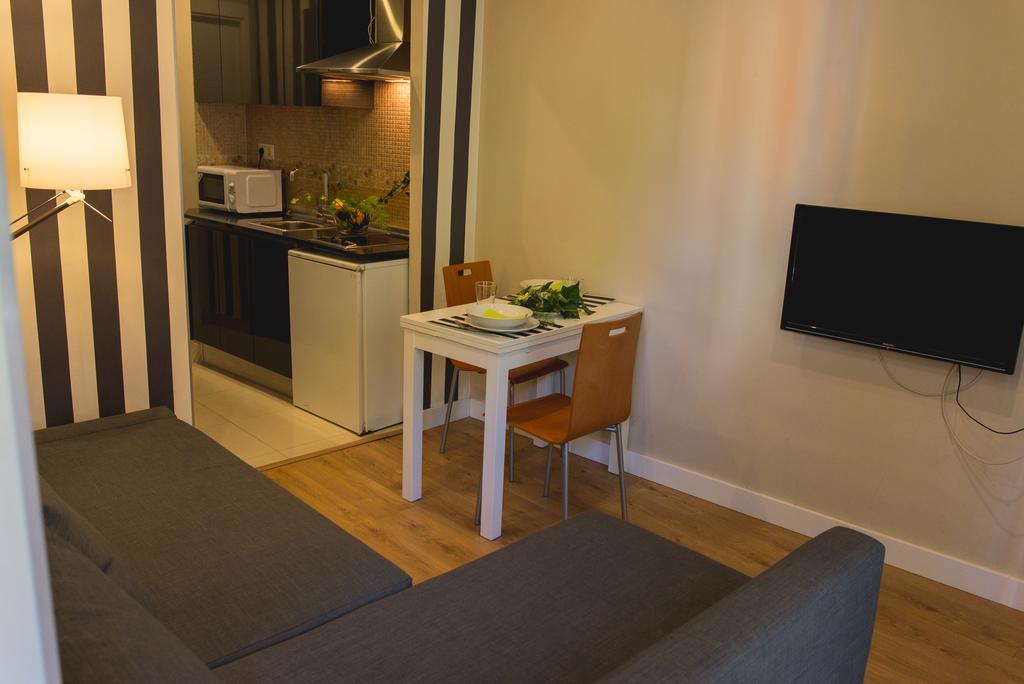 Ab Apartamentos Trinidad Málaga Kamer foto