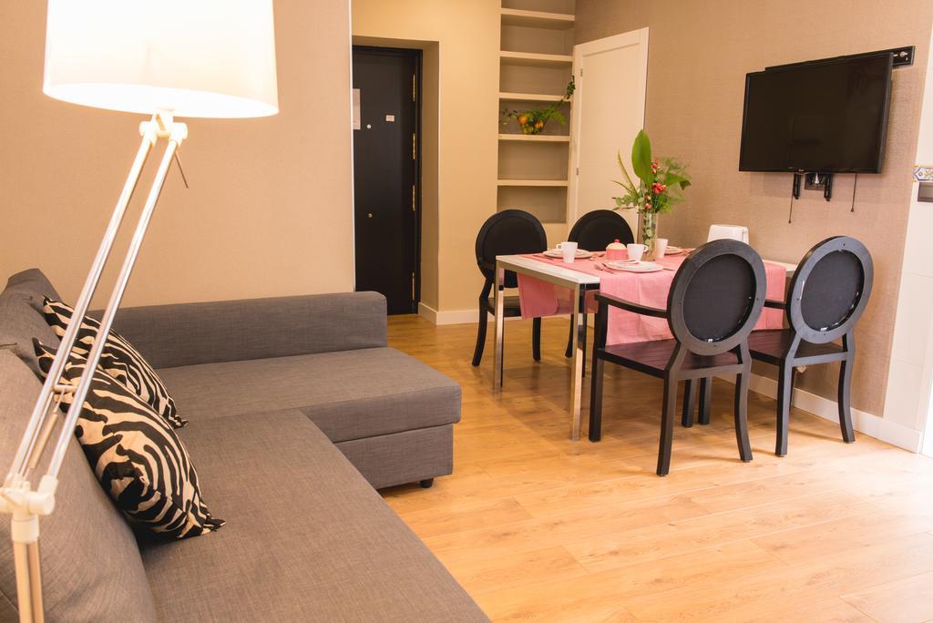 Ab Apartamentos Trinidad Málaga Kamer foto